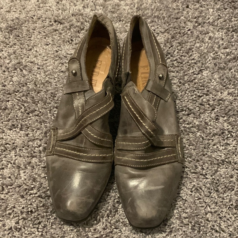 Fidji leather shoes
